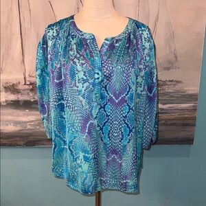 NWT Jennifer Lopez Blue Animal Mosaic Print Blouse, XL Petite